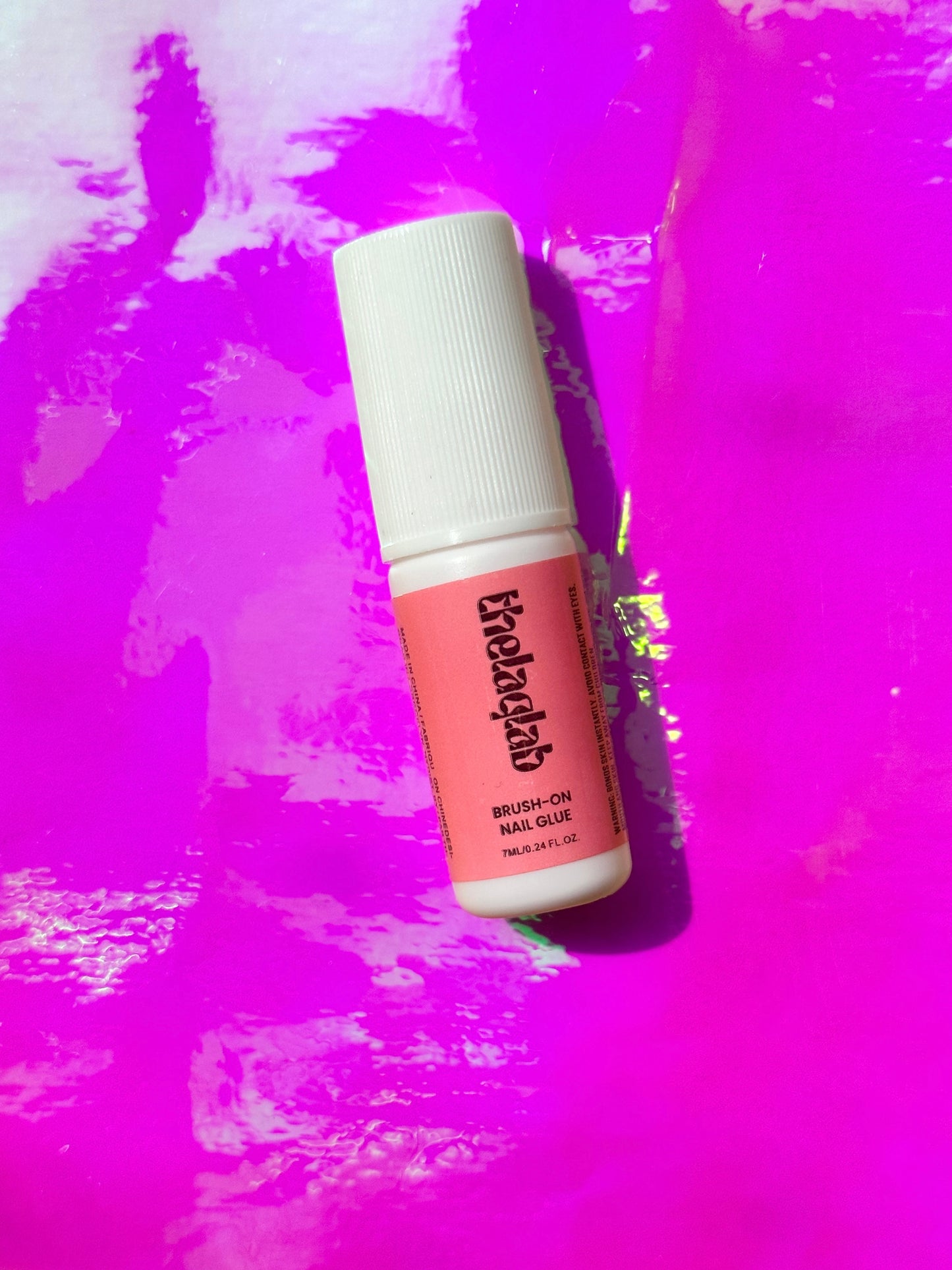 BRUSH ON NAIL GLUE